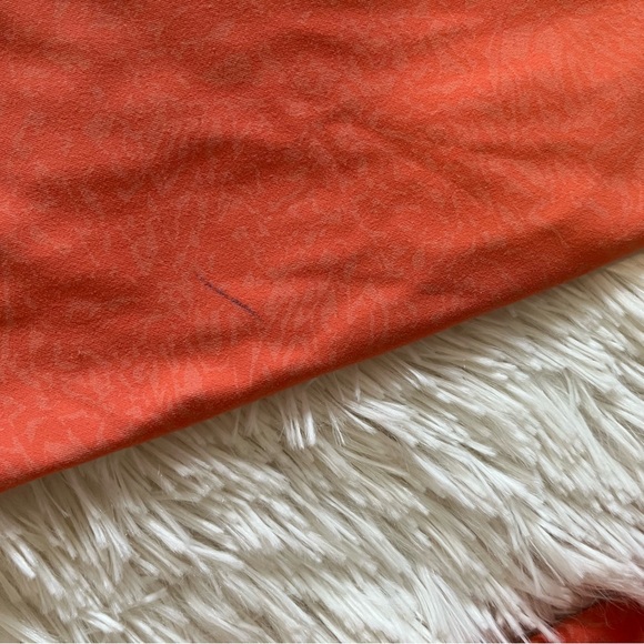 SOLD Lululemon wunder train leggings - Picture 4 of 6